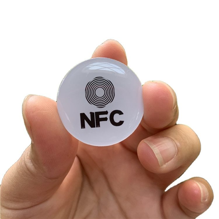 Etiqueta NFC adhesiva